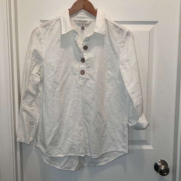 Ellen Tracy Tops - 🙋🏻‍♀️🚚MOVING SALE!🛍️SHOP & SAVE📦📫ELLEN TRACY LINEN WHITE BUTTON SHIRT🌟